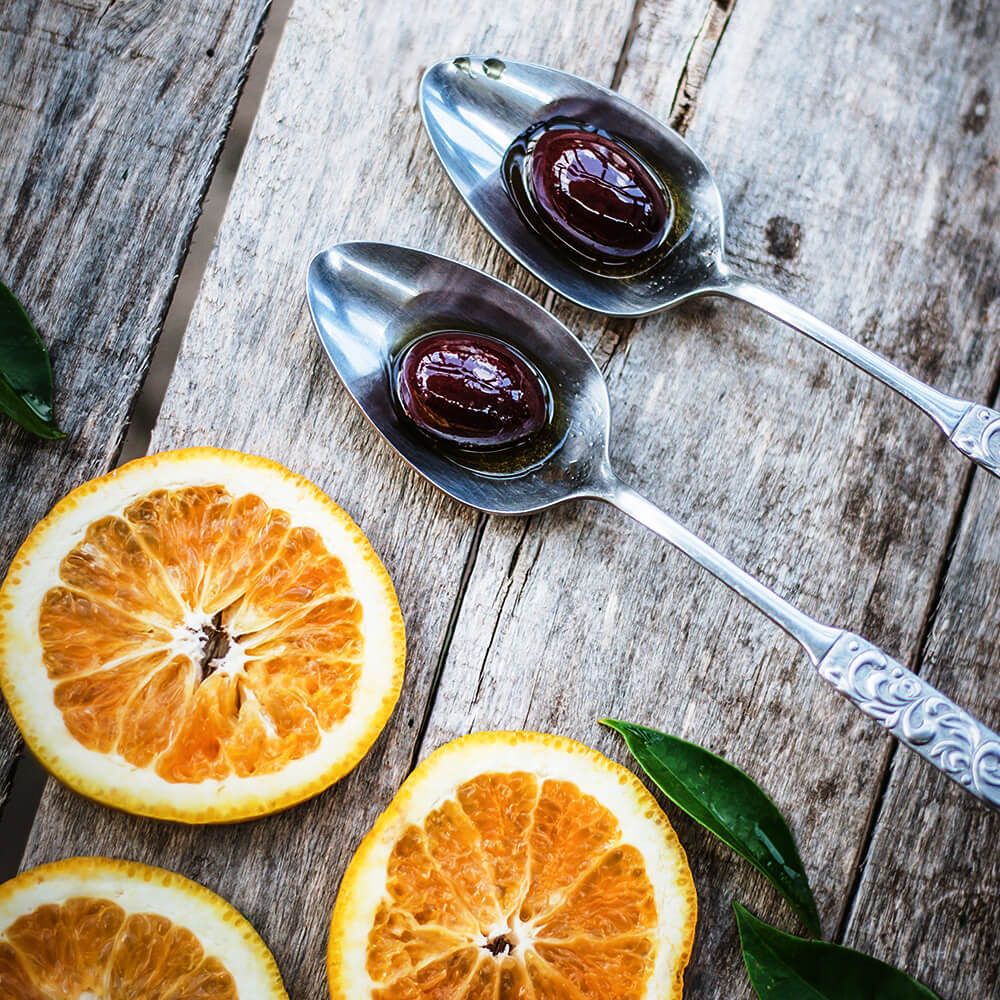 Schwarze Oliven mit Orange "Portokalenies", 250g