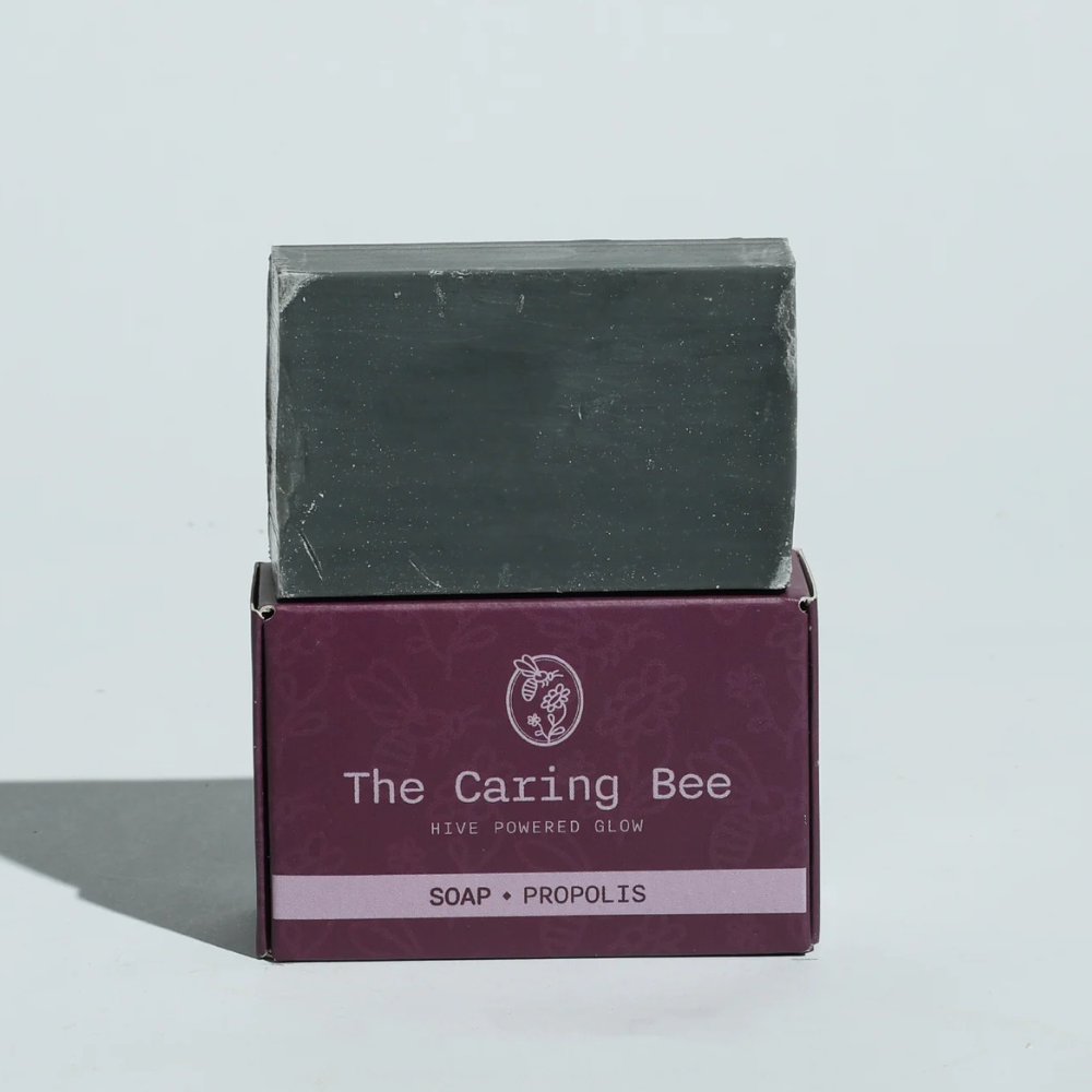 Seife "The Caring Bee" mit Propolis und Aktivkohle, 110g